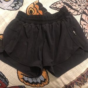 Lululemon size 6 shorts